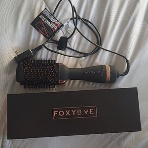 Foxybae blow out brush